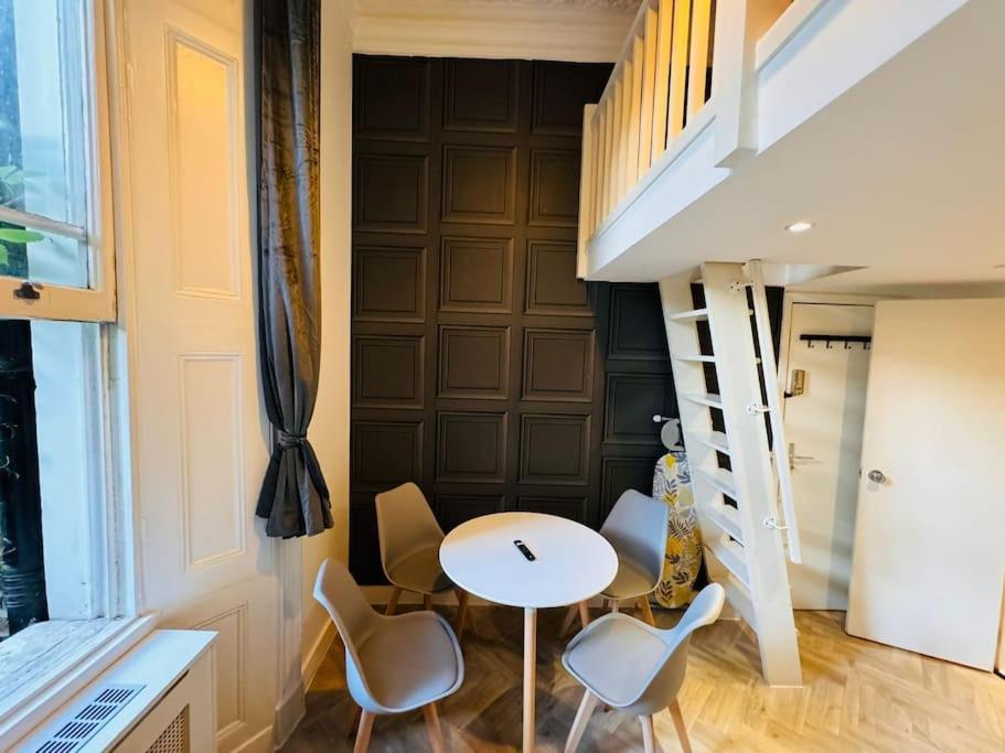 Trio'S Haven In Portebello Road Londres Exterior foto